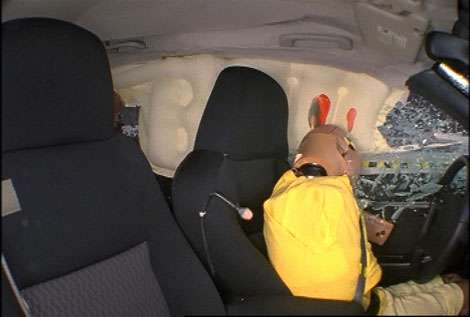 краш тест Nissan и Chevrolet