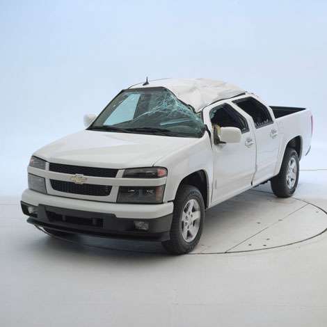 краш тест Nissan и Chevrolet