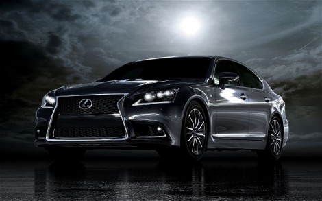 2013-Lexus-LS-460-F-Sport-front-three-quarter-2