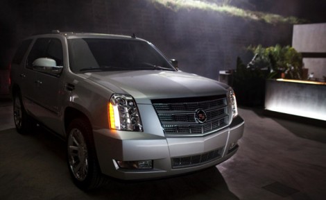 2013-Cadillac-Escalade-Platinum-002-medium-1