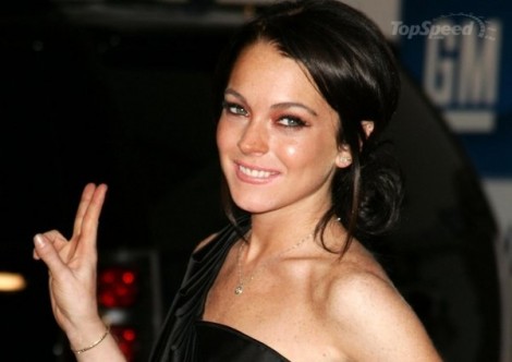 lindsay-lohan-spy-sh-1_600x0w