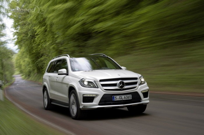 mercedes-gl63-amg-23_800x0w