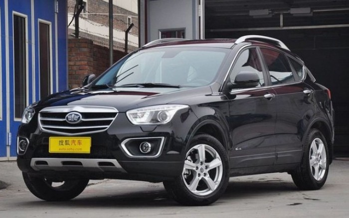 FAW Besturn X80 спереди