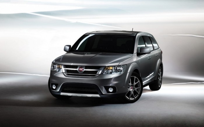 Экстерьер FIAT Freemont