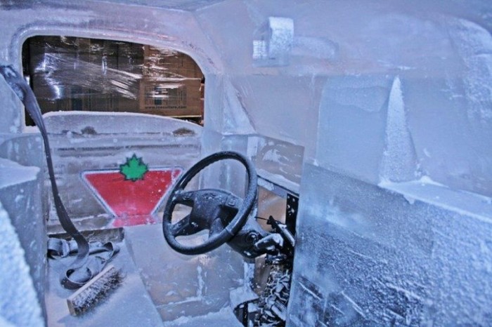 салон авто из льда