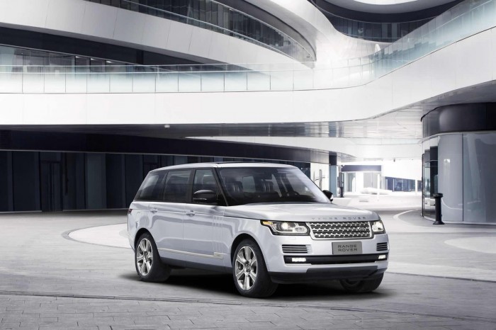 удлиненный Range Rover Hybrid