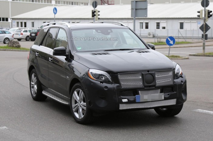 Mercedes-Benz готовит гибрид M-класса 