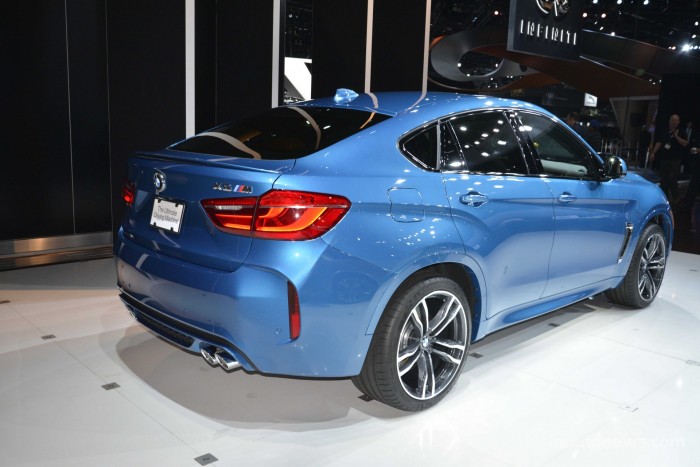 2015-BMW-X6M-04