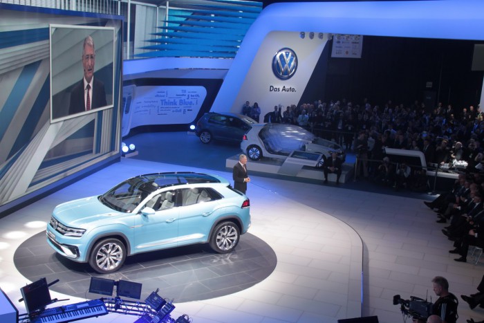 VW-Cross-Coupe-GTE-1
