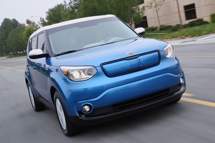 kia-soul-ev-2015-crossoverplus